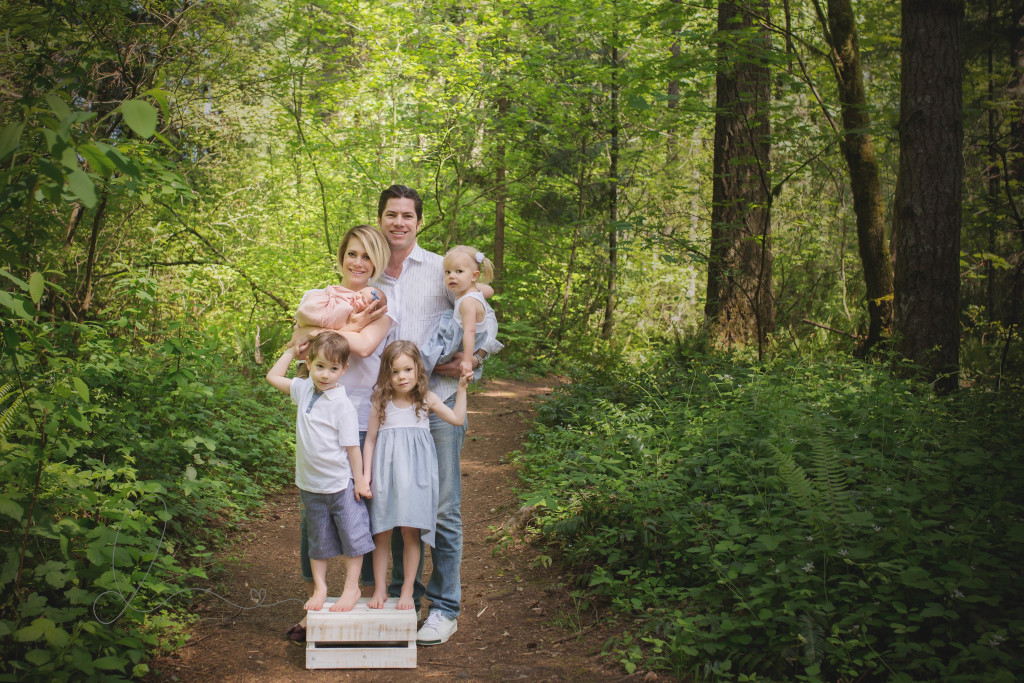 outdoor family newborn session | family of 6