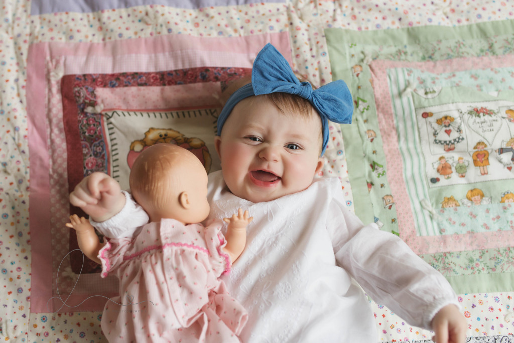 Blue eyes baby girl | Issaquah-Hobart newborn-baby photographer