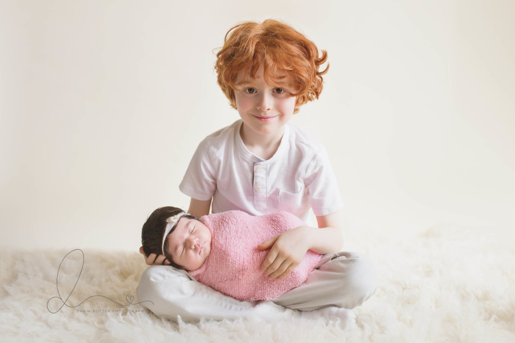 sibling newborn photo |  Bellevue-Issaquah newborn baby photographer