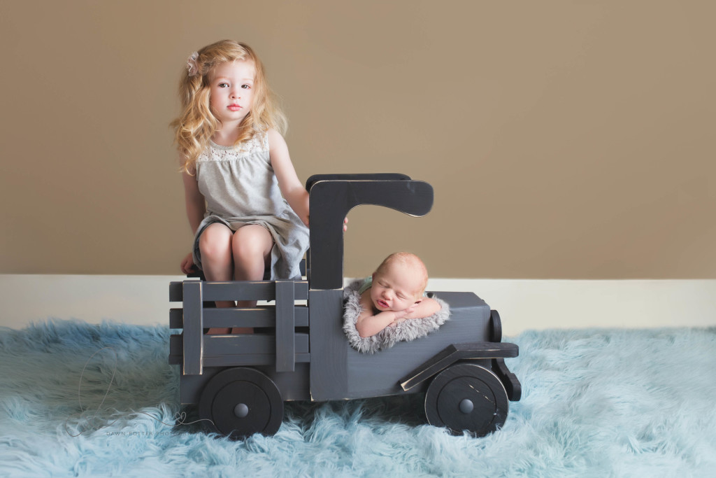 newborn sibling session | baby boy with big sister | issaquah - renton newborn baby photographer