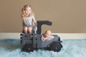 newborn sibling session | baby boy with big sister | issaquah - renton newborn baby photographer