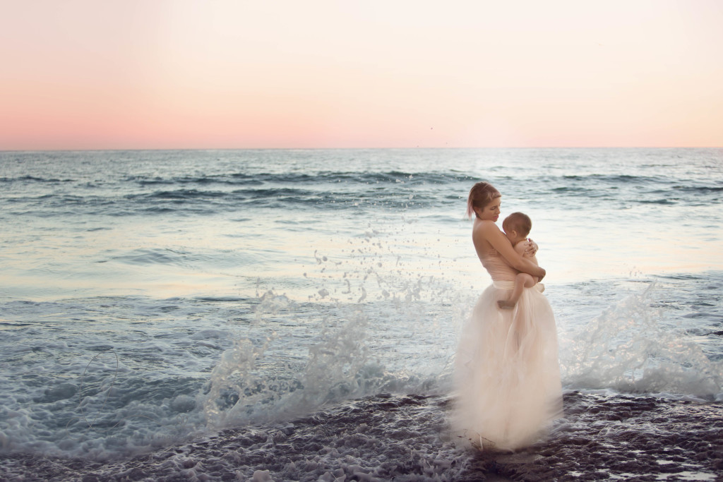 breastfeeding session at the beach at sunset | seattle baby photographer 