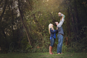 family of three outdoor session