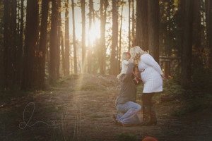 outdoor maternity session | family of 3 | Issaquah baby photographer