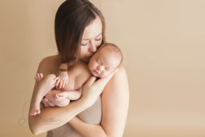 Seattle newborn baby girl with momma