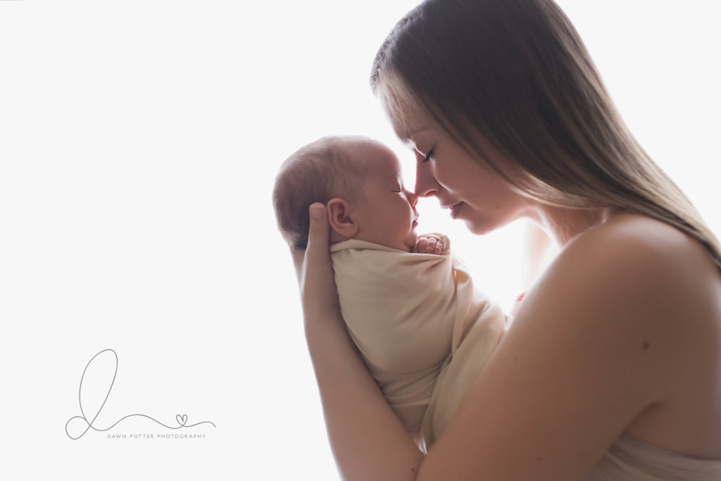 three week newborn | Seattle newborn baby girl backlit with mom
