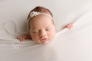 newborn photographer renton wa, newborn photography, newborn photography tacoma, seattle maternity photographer, newborn photographer near me, baby photography renton wa