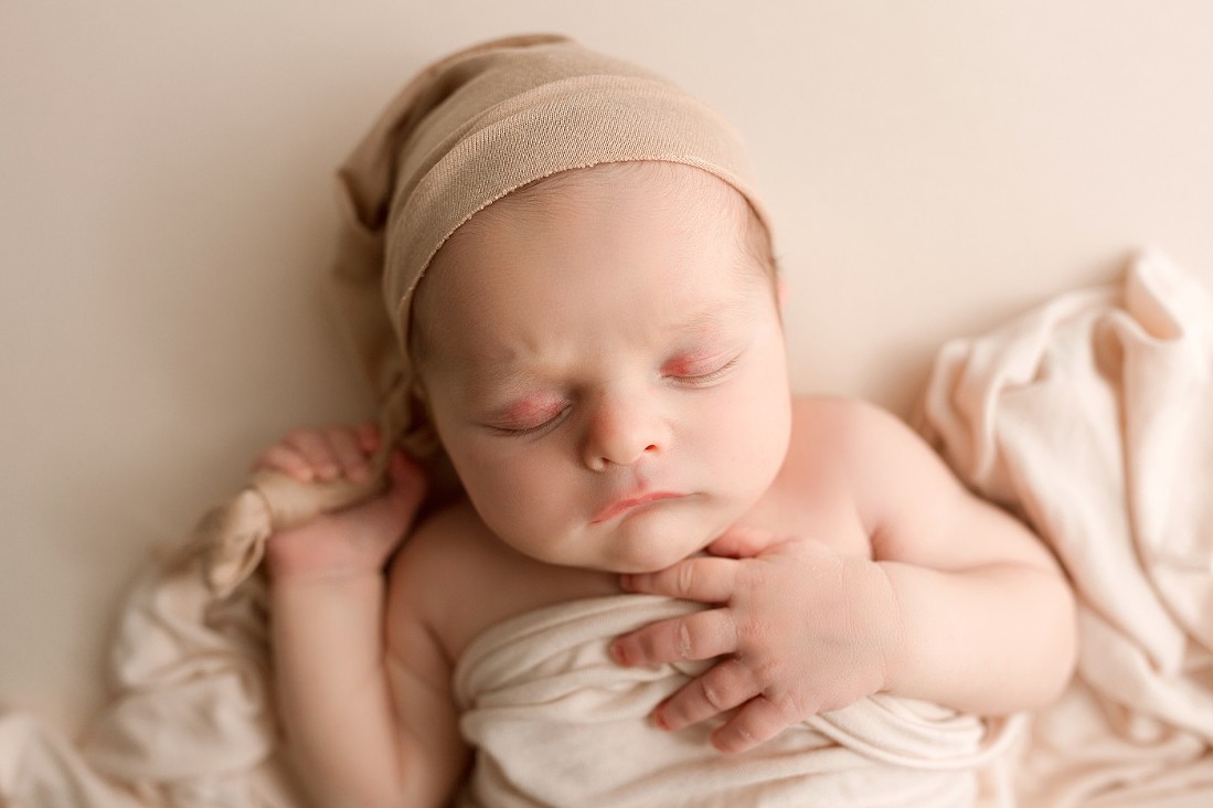 Seattle Newborn Photography | The Newborn Whisperer, LLC